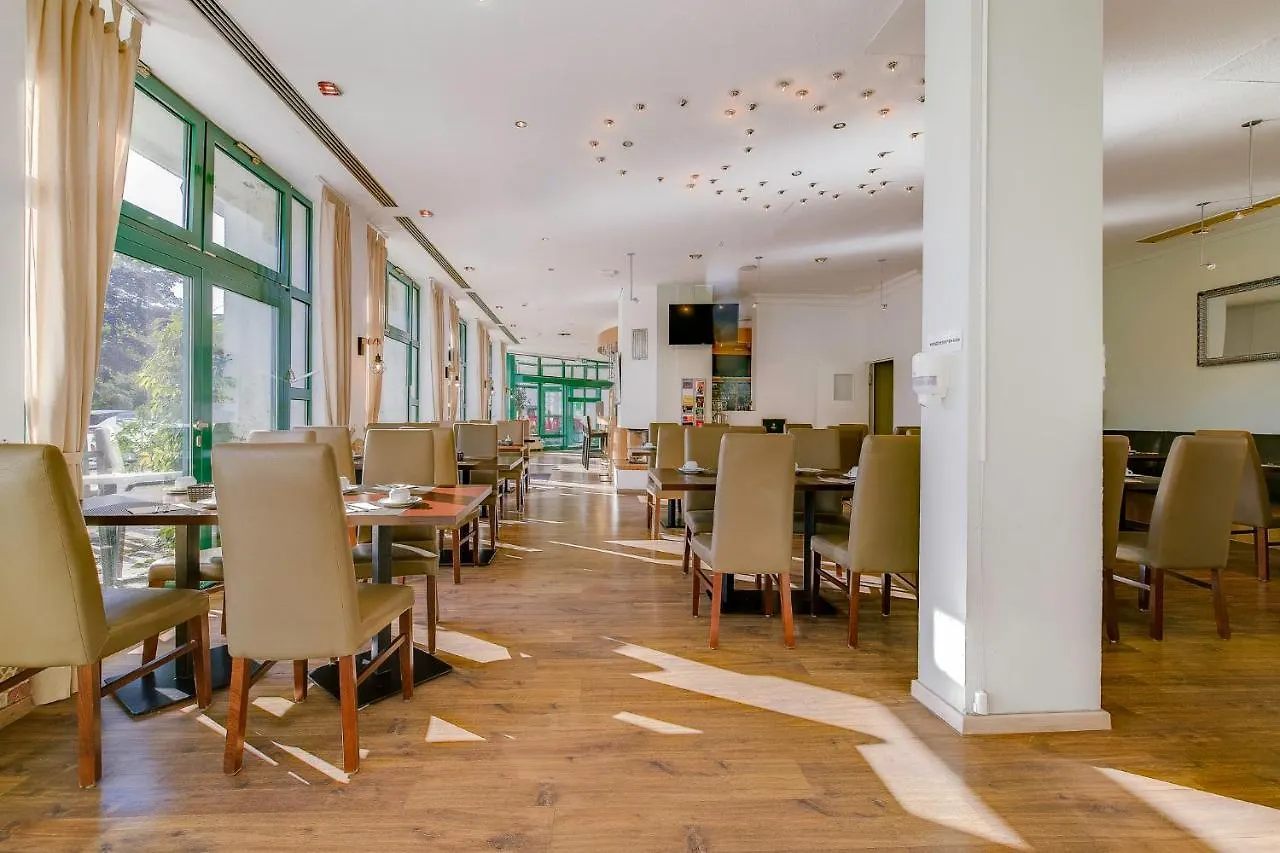 Ambiente Langenhagen Hannover By Tulip Inn מלון Langenhagen (Hannover)