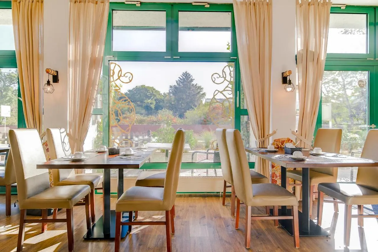 Ambiente Langenhagen Hannover By Tulip Inn מלון